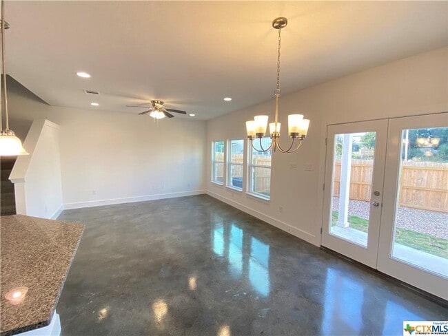 Building Photo - 231 Sapphire Dr