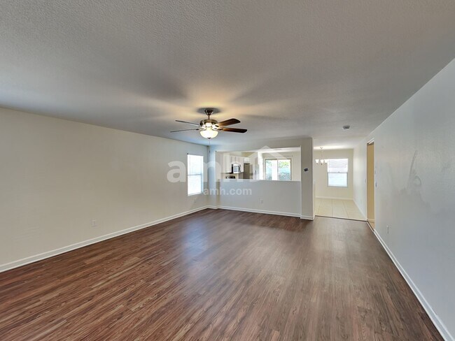 Foto del edificio - 21 West Calle Guija