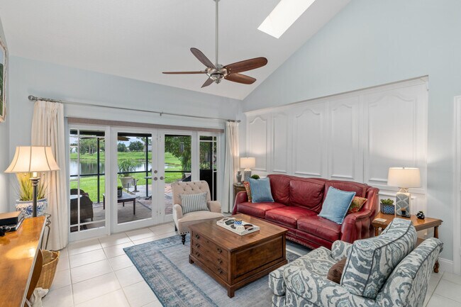 Building Photo - 2586 Bedford Mews Dr