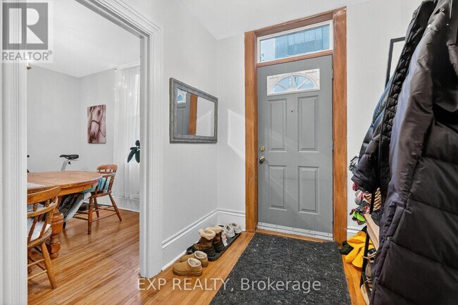 Photo du bâtiment - 534 Rochester St