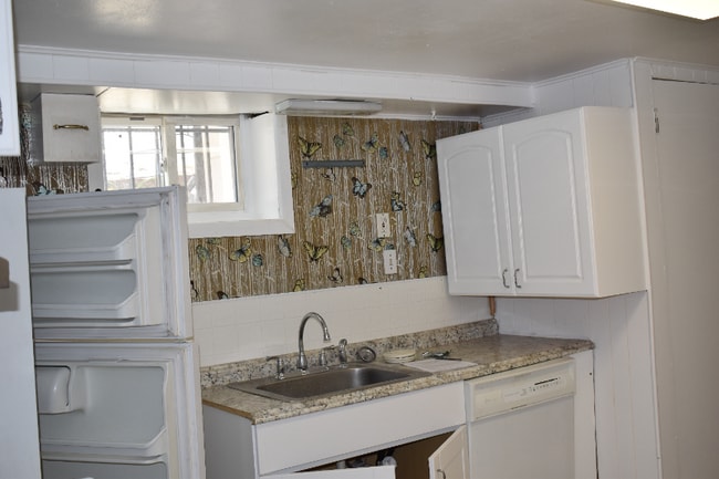 Photo - 6211 Birchwood Ave House