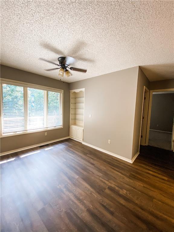 Building Photo - 19 Dulverton Dr