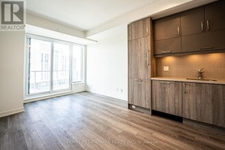 Building Photo - 292-17292 Verdale Crossing