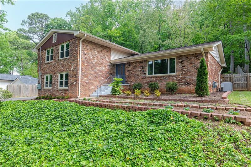 Primary Photo - 1434 Bubbling Creek Rd NE