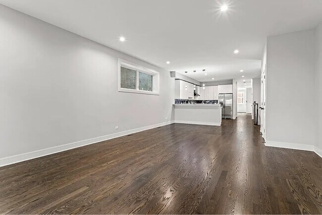 Foto del edificio - 4827 S St Lawrence Ave