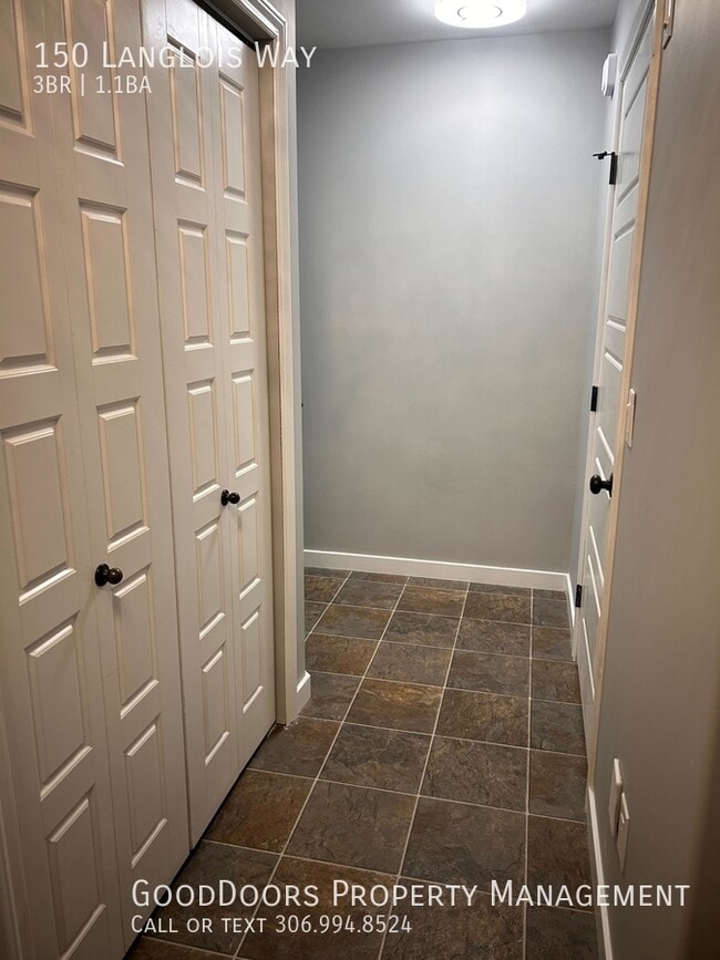 Building Photo - 150 Langlois Way