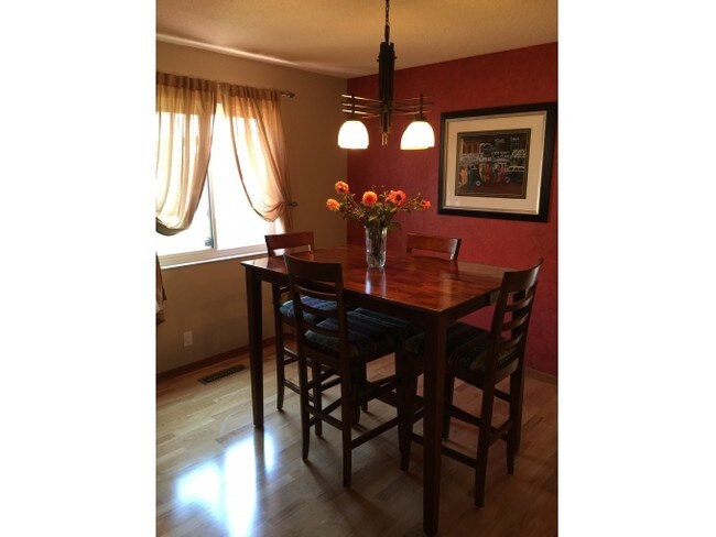 Foto del edificio - 2851 Sunnybank Ln