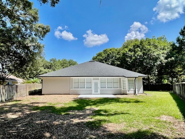 Building Photo - 4/2 Home located in Cul-de-sac in Capri
