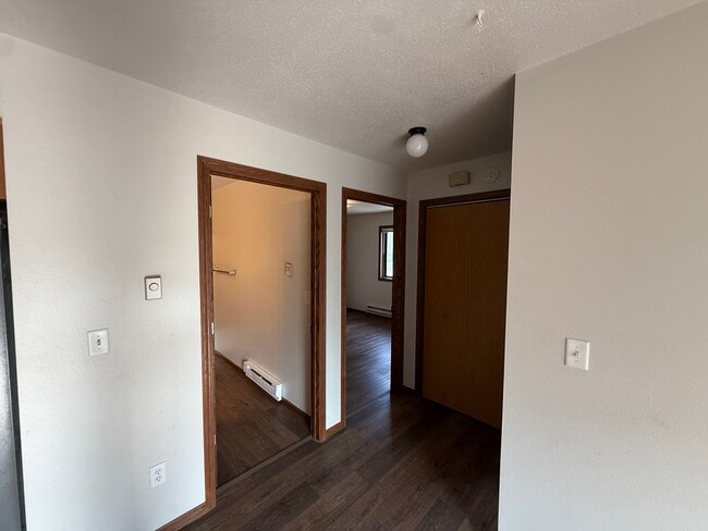 Apt 3 - 1035 Green Bay St