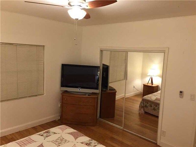 Building Photo - 7521 Coquina Dr