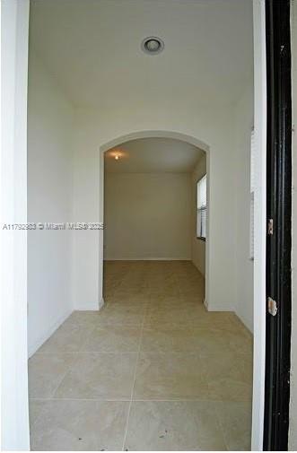 Foto del edificio - 830 NE 191st St