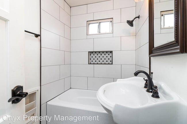 Building Photo - 2 br, 1 bath House - 627 60th Street