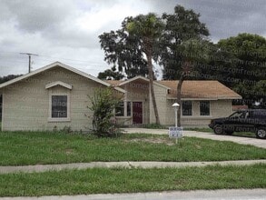 Building Photo - 838 Crows Bluff Ln