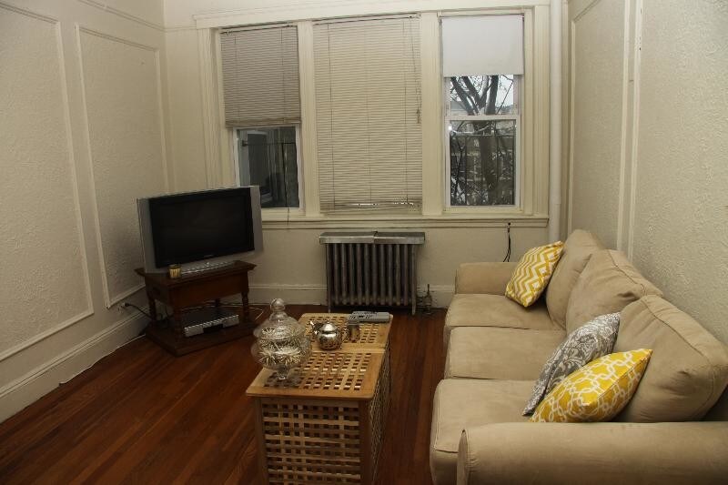 Foto principal - 114 Washington St