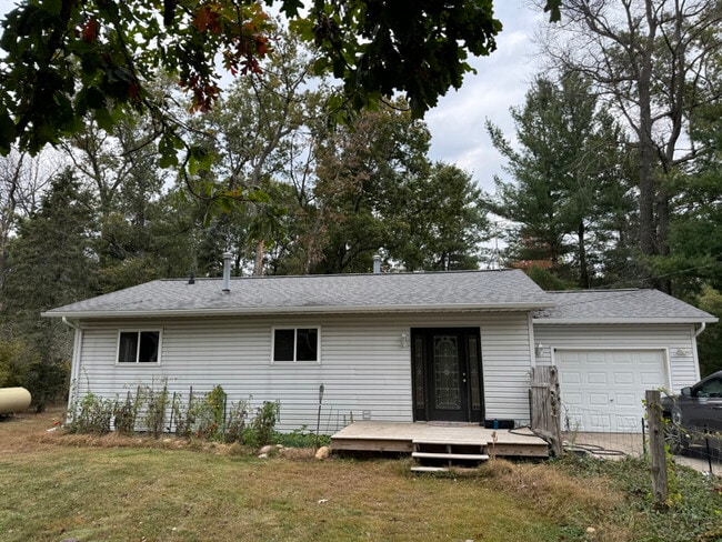 Building Photo - 6280 Blackberry Dr