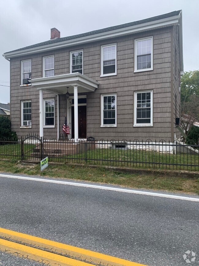 Houses for Rent in Waynesboro PA with High Ceilings 1 Homes