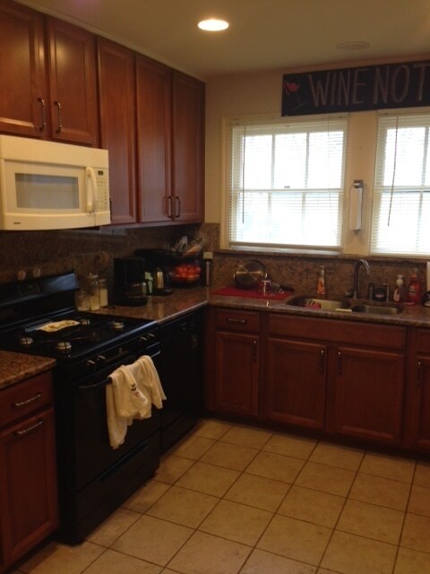 Foto del edificio - Charming 4 bed / 2 bath Home, Very Short W...