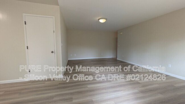 Building Photo - 1792 Halterman Ave