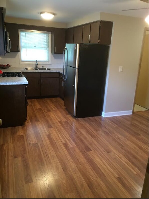 Foto principal - 1475 Ashland Ave