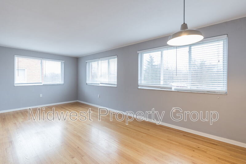 2507 S Big Bend Blvd Unit 8, Maplewood, MO 63143 Condo for Rent in