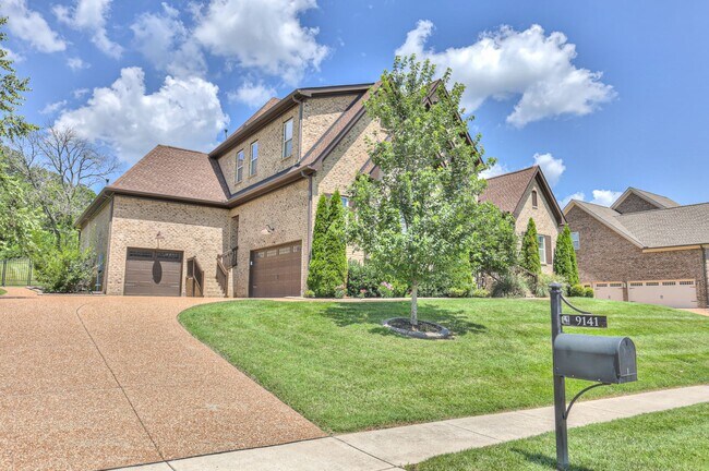 Foto del edificio - Beautiful 5BR Home in a great neighborhood