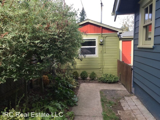 Foto del edificio - 3545 SW Hume St