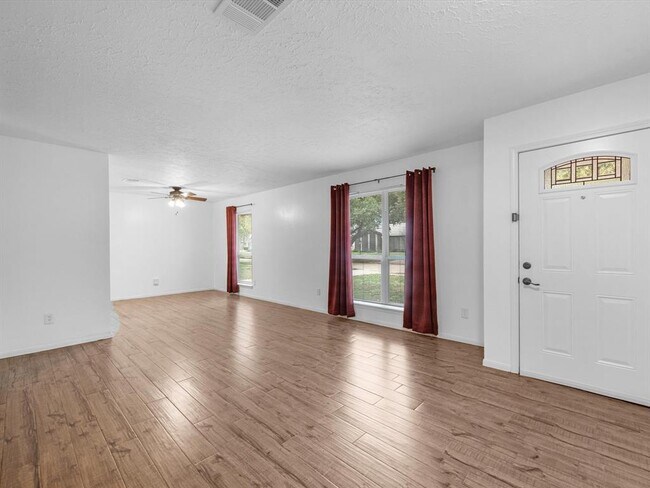 Foto del edificio - 21611 Park Downe Ln