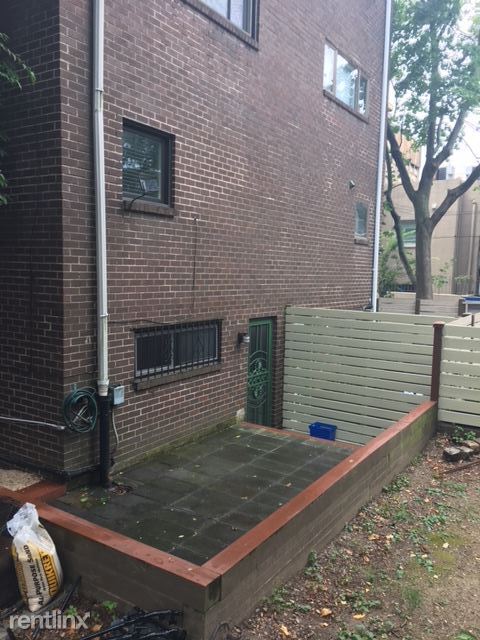 Building Photo - 4 br, 3.5 bath House - 2321 Pennsylvania Ave