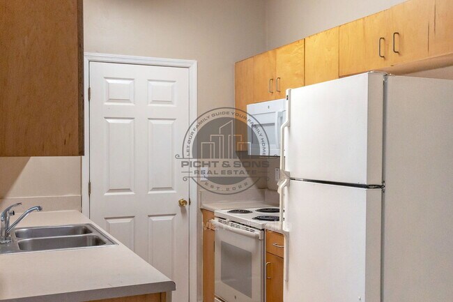 Foto del edificio - 2403 Hartsfield Rd
