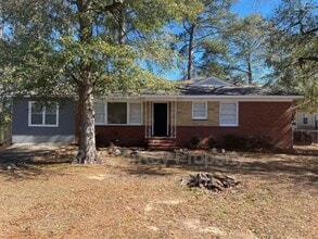 Building Photo - 800 Goodson Dr