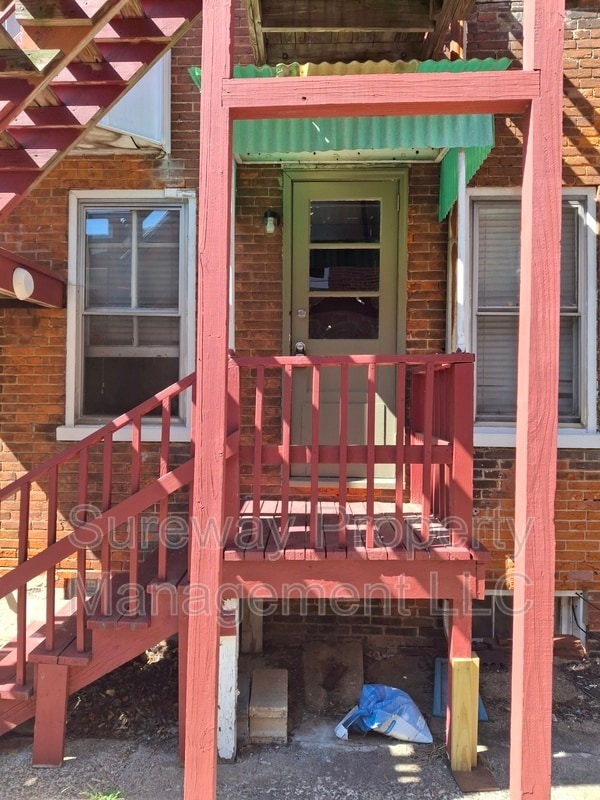 Foto del edificio - 212 E Broad St
