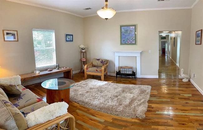 Foto del edificio - 714 W Zarragossa St