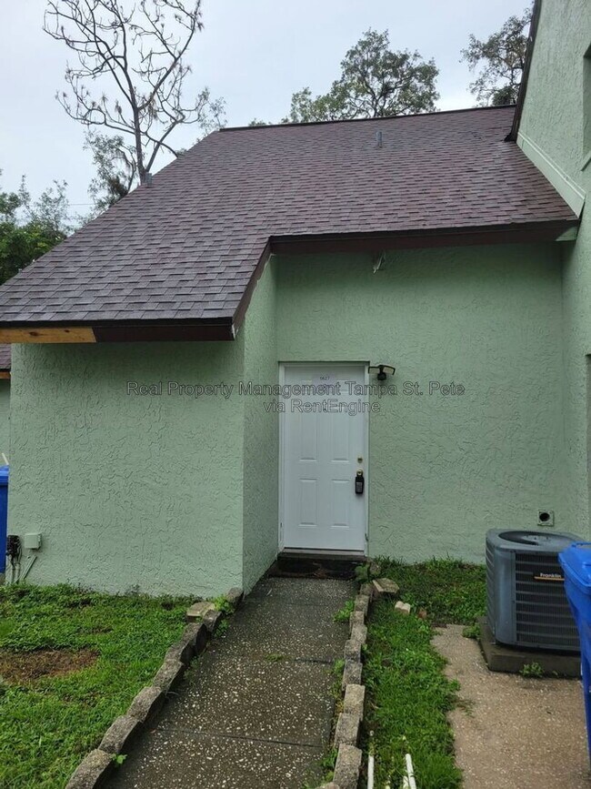 Building Photo - 5627 Ashley Oaks Dr