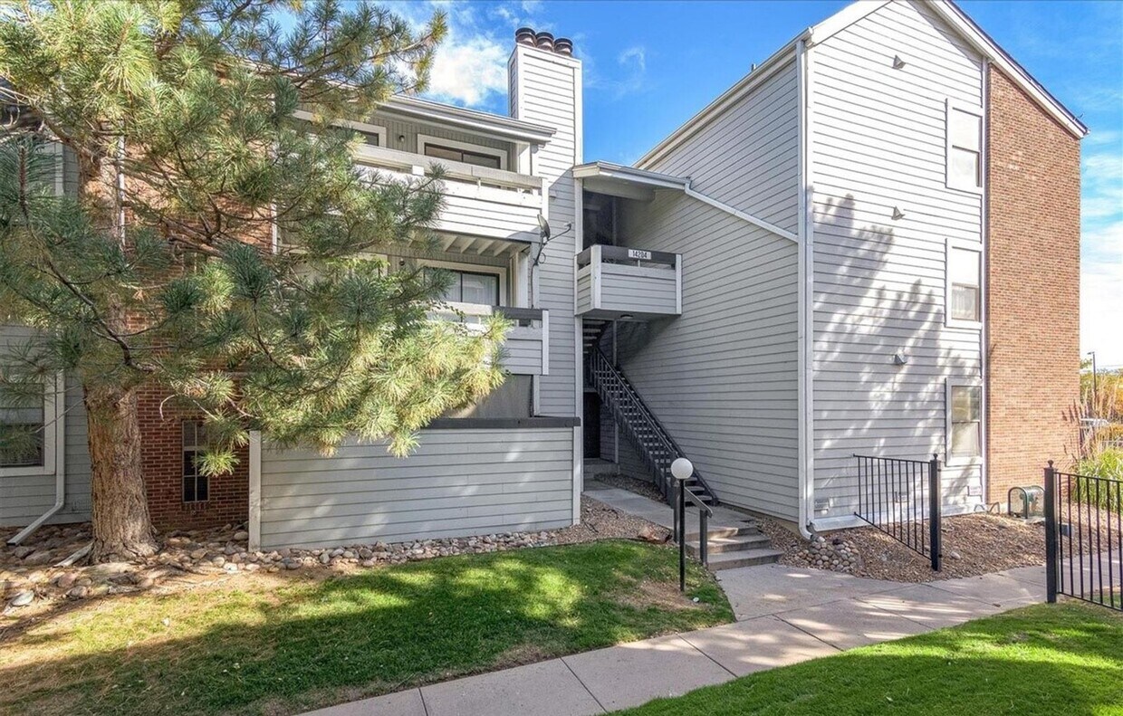 Primary Photo - 3 Bedroom 2 Bathroom Condo in Cherry Grove...