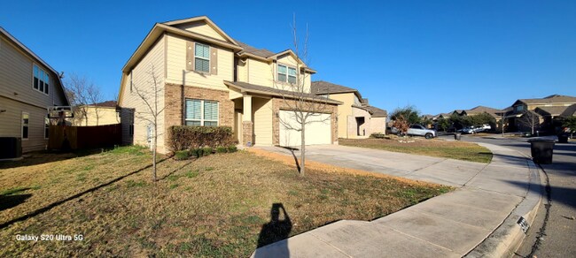 Building Photo - 5823 Bridle Bnd