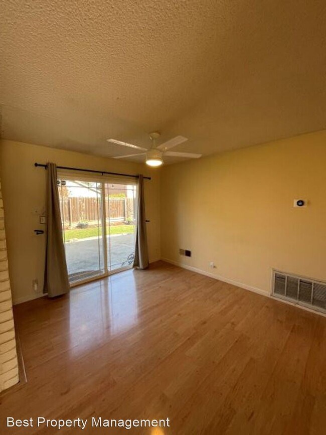 Foto del edificio - 3 br, 2 bath House - 38824 Glenview Drive