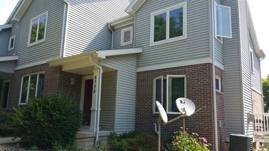 Building Photo - 6735 Raymond Rd