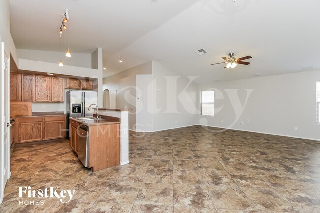 Foto del edificio - 2060 W Goldmine Mountain Dr