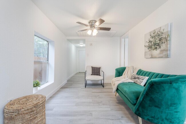 Building Photo - 125 Forrest Ave