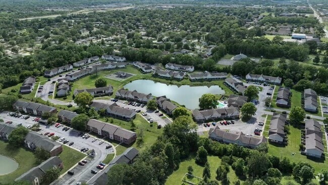  - Country Lake Townhomes
