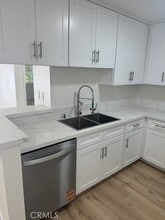 Building Photo - 1616 S Barrington Ave