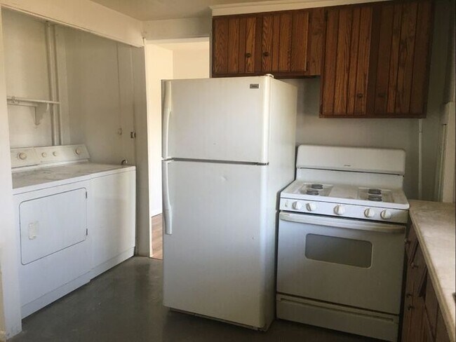 Foto del edificio - 306 N State St