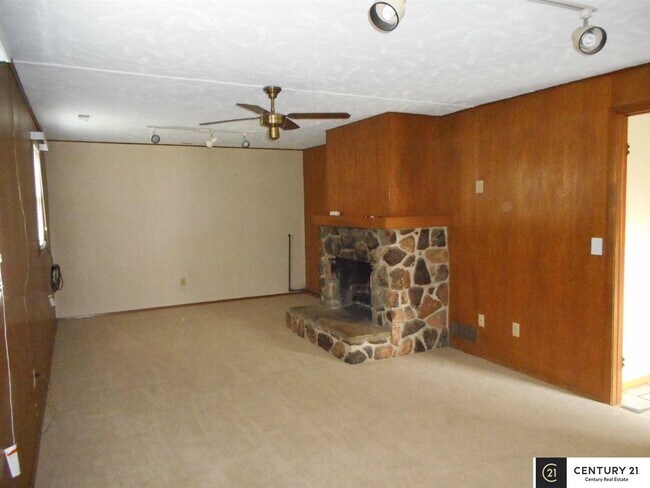 Building Photo - 1708 Sherry Dr