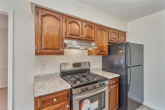 Building Photo - 1221 Garth Ct