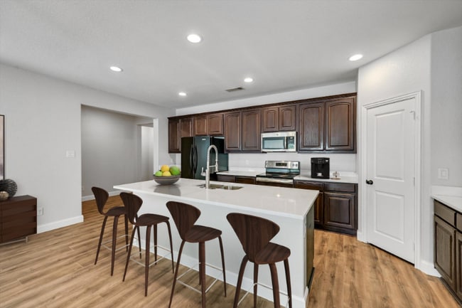Building Photo - 10416 Talus Dr