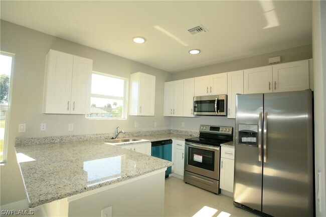 Building Photo - 7471 Pebble Beach Rd