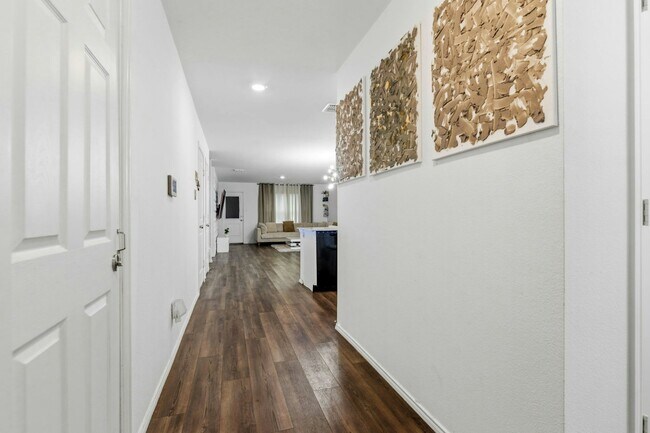 Foto del edificio - 2915 Acacia Dr