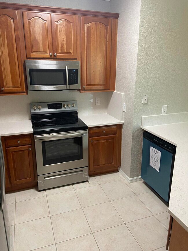 Foto del edificio - 152 Village Blvd