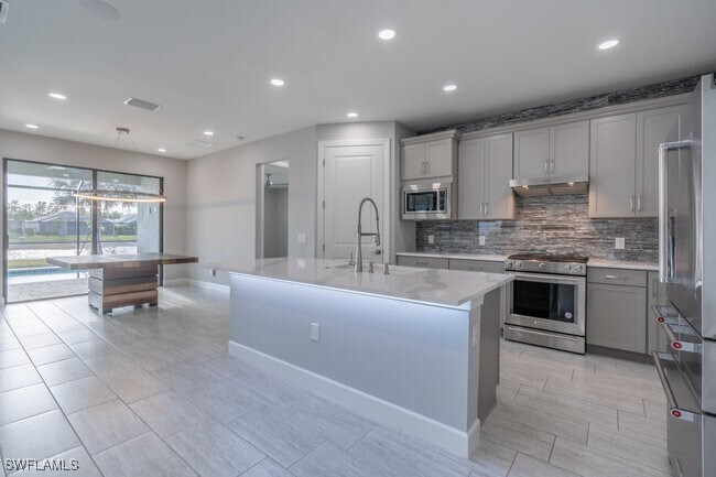 Building Photo - 6775 Winding Cypress Dr