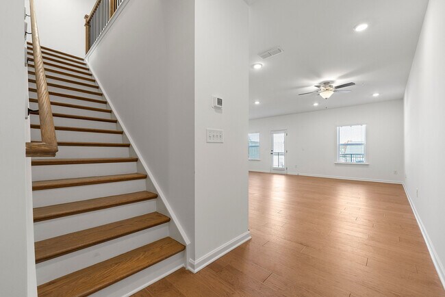 Foto del edificio - 714 Rhone St